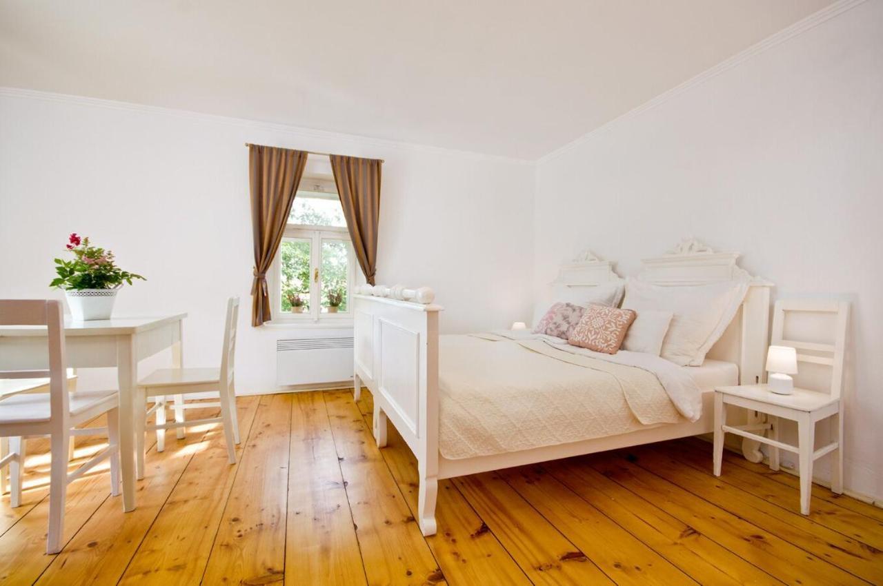 Apartmany U Rybnicku Kostelec nad Vltavou Exterior foto